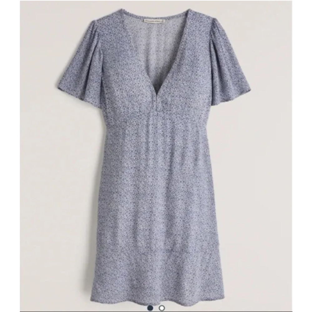 Abercrombie Blue & White Floral Short Sleeve Deep V Mini Dress Size large